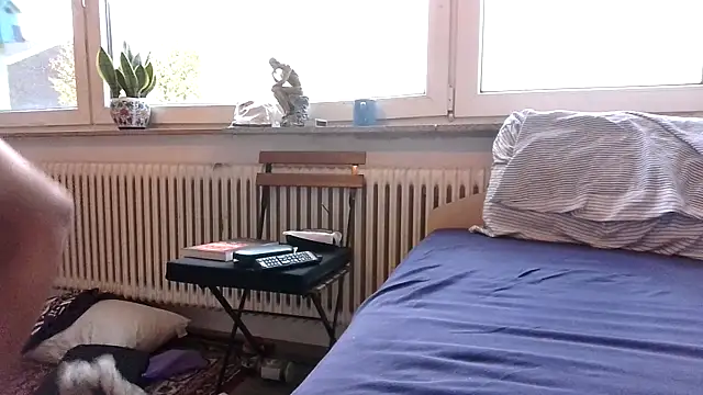 Snapshot of Azad64 chatting on October 25, 2025, 3:40 pm Azad64 online show from October 25, 2025, 3:40 pm