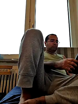 Snapshot of Azad64 chatting on November 28, 2025, 2:09 pm Azad64 online show from November 28, 2025, 2:09 pm