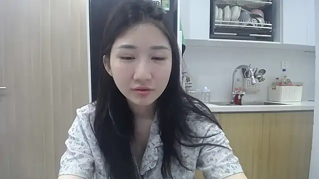 Asiagirll online show from May 1, 2026, 1:48 pm