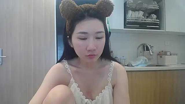 Snapshot of Asiagirll chatting on May 15, 2026, 2:51 am Asiagirll online show from May 15, 2026, 2:51 am