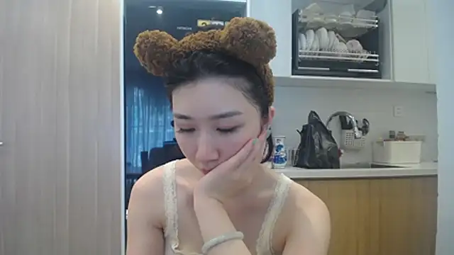 Snapshot of Asiagirll chatting on June 5, 2026, 6:52 am Asiagirll online show from June 5, 2026, 6:52 am