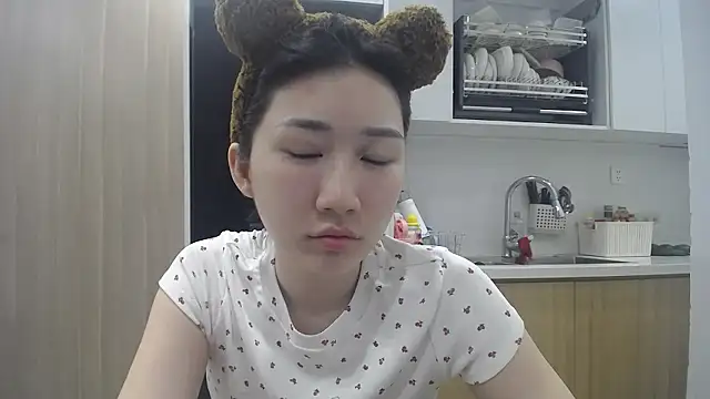 Snapshot of Asiagirll chatting on June 8, 2026, 1:55 pm Asiagirll online show from June 8, 2026, 1:55 pm