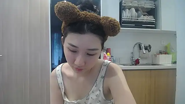 Snapshot of Asiagirll chatting on June 11, 2026, 2:53 am Asiagirll online show from June 11, 2026, 2:53 am