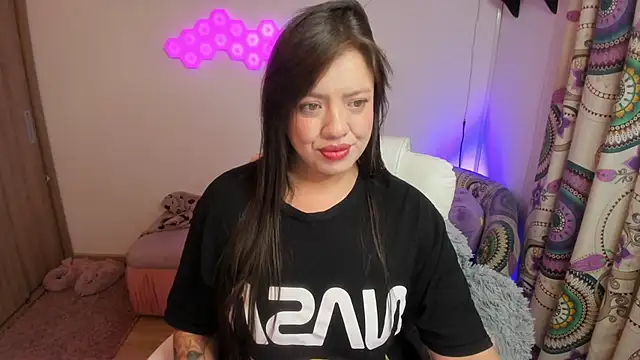 sophia grants online show from December 21, 2025, 7:15 am