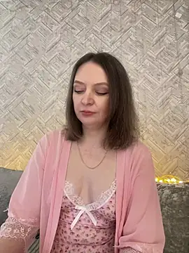 Snapshot of EvaBarsa_ chatting on January 22, 2025, 3:20 am EvaBarsa online show from January 22, 2025, 3:20 am