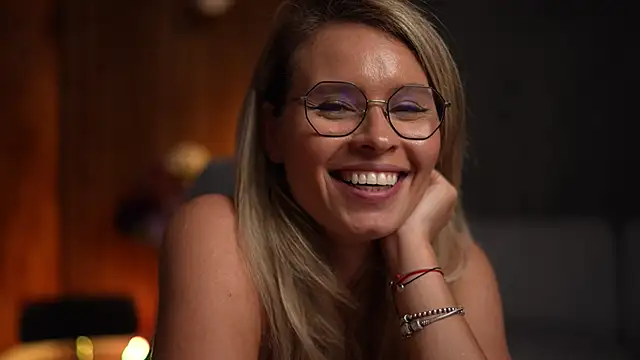 BrandyWhite online show from January 25, 2025, 7:17 am