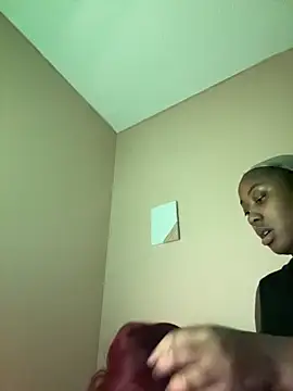 Snapshot of gypsydoll chatting on November 27, 2025, 6:37 am gypsydoll online show from November 27, 2025, 6:37 am