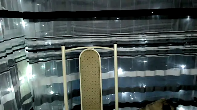 Snapshot of cold_lollipop chatting on January 14, 2025, 6:34 am cold lollipop online show from January 14, 2025, 6:34 am