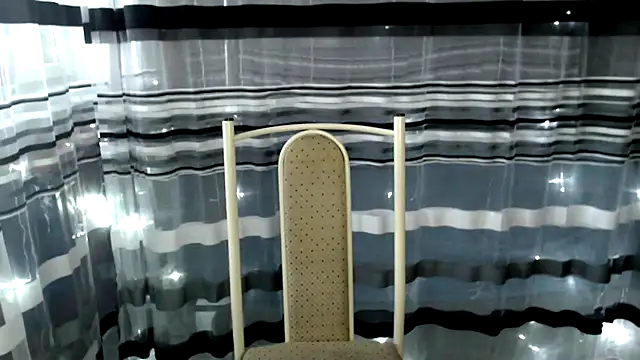 Snapshot of cold_lollipop chatting on January 17, 2025, 6:57 am cold lollipop online show from January 17, 2025, 6:57 am