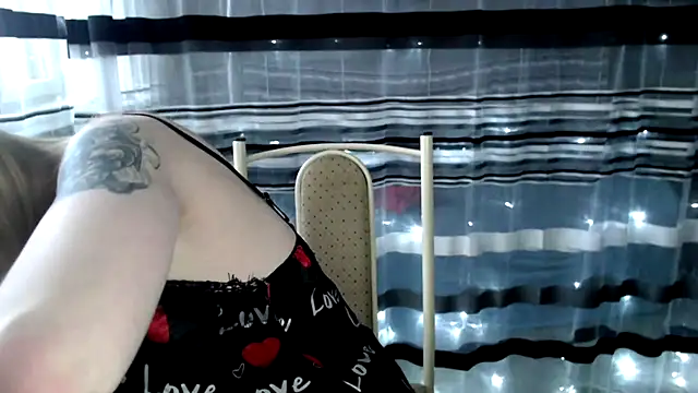 Snapshot of cold_lollipop chatting on January 18, 2025, 7:17 am cold lollipop online show from January 18, 2025, 7:17 am