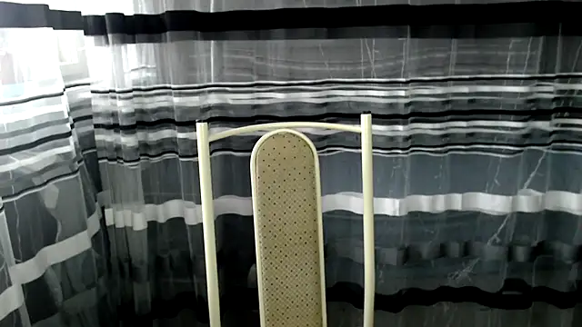 Snapshot of cold_lollipop chatting on March 6, 2025, 7:14 am cold lollipop online show from March 6, 2025, 7:14 am