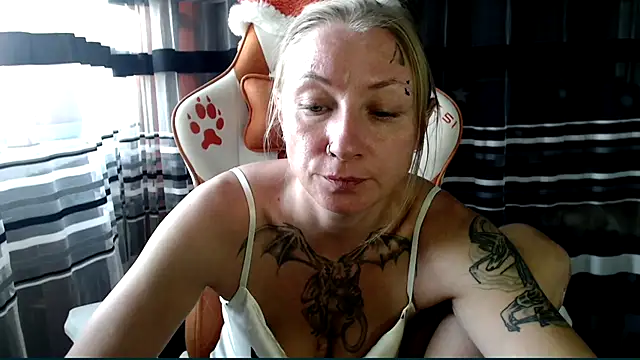 cold lollipop online show from July 31, 2026, 7:19 am