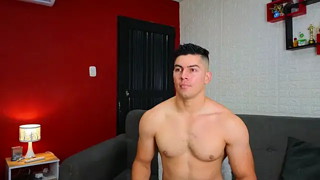 Snapshot of FelipeAndMarcello3 chatting on January 15, 2025, 4:21 pm FelipeAndMarcello3 online show from January 15, 2025, 4:21 pm