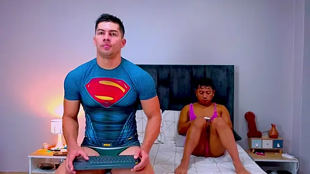 FelipeAndMarcello3 online show from April 22, 2026, 2:07 pm