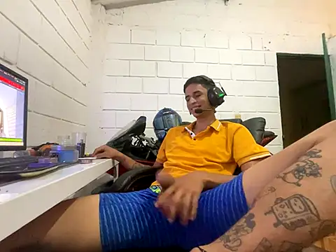 Max TheHorseDick online show from October 21, 2025, 12:11 am