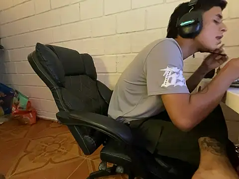 Max TheHorseDick online show from March 7, 2026, 2:08 am