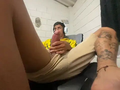 Max TheHorseDick online show from July 9, 2026, 1:53 am