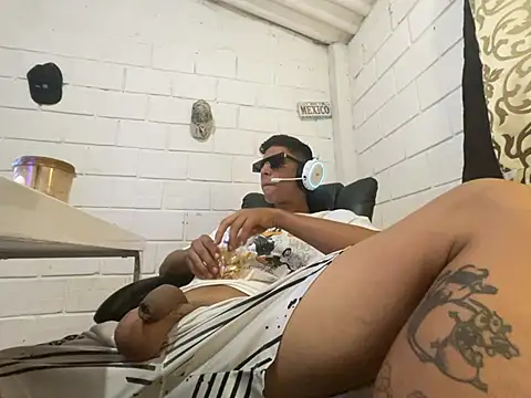 Max TheHorseDick online show from July 22, 2026, 8:55 pm