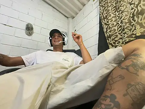 Max TheHorseDick online show from July 29, 2026, 2:21 am