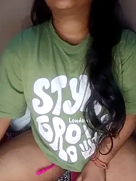 Snapshot of Sweet-Berry chatting on February 24, 2025, 5:53 pm Sweet-Berry online show from February 24, 2025, 5:53 pm