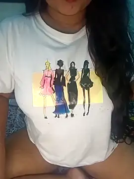 Snapshot of Sweet-Berry chatting on October 4, 2025, 7:56 pm Sweet-Berry online show from October 4, 2025, 7:56 pm