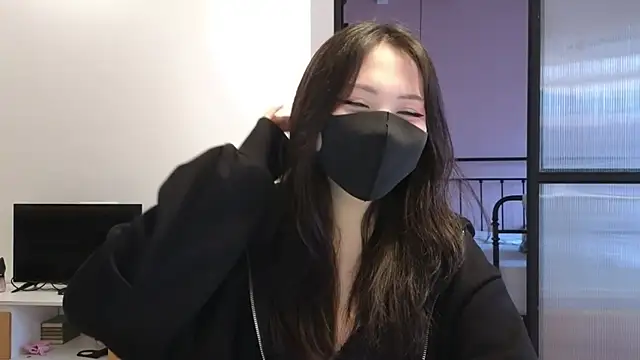 Snapshot of TammiLou chatting on February 13, 2025, 4:32 am TammiLou online show from February 13, 2025, 4:32 am