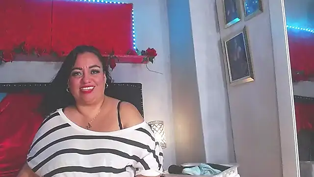 Snapshot of -helen chatting on December 4, 2024, 2:31 am -helen online show from December 4, 2024, 2:31 am