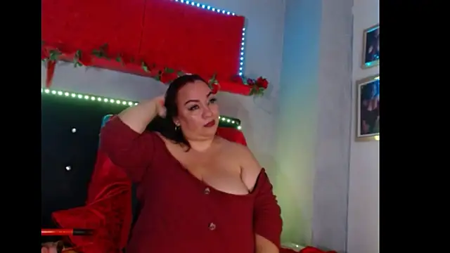 Snapshot of -helen chatting on January 18, 2025, 12:02 am -helen online show from January 18, 2025, 12:02 am