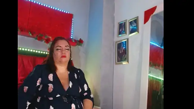 Snapshot of -helen chatting on January 22, 2025, 10:15 pm -helen online show from January 22, 2025, 10:15 pm