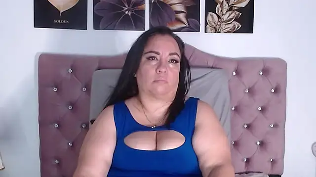 Snapshot of -helen chatting on October 3, 2025, 9:39 am -helen online show from October 3, 2025, 9:39 am