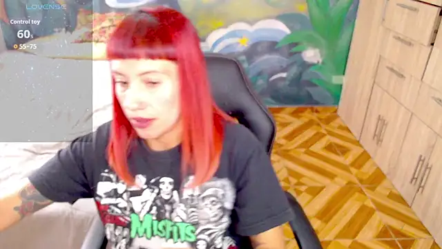 Eimy lorens online show from June 7, 2026, 5:49 pm