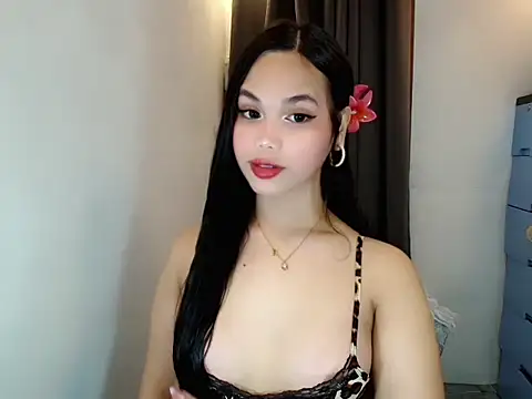 Webcumcutie online show from July 14, 2026, 2:38 am