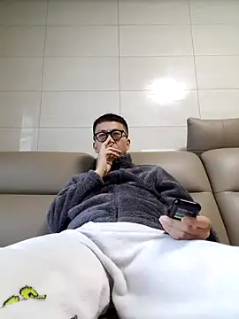 Snapshot of Ssk10N chatting on February 6, 2025, 11:26 pm Ssk10N online show from February 6, 2025, 11:26 pm