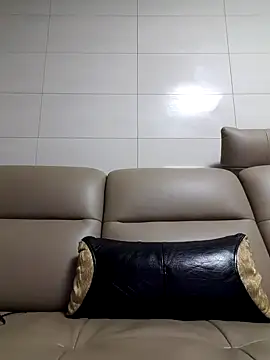 Snapshot of Ssk10N chatting on February 23, 2025, 1:42 pm Ssk10N online show from February 23, 2025, 1:42 pm