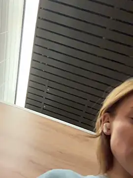 Snapshot of -AngelAri- chatting on January 12, 2025, 12:23 pm -AngelAri- online show from January 12, 2025, 12:23 pm