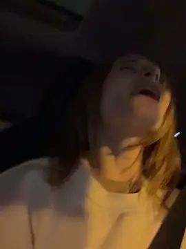 Snapshot of -AngelAri- chatting on February 5, 2025, 10:33 pm -AngelAri- online show from February 5, 2025, 10:33 pm