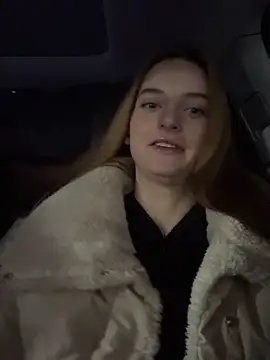 Snapshot of -AngelAri- chatting on February 14, 2025, 7:12 pm -AngelAri- online show from February 14, 2025, 7:12 pm