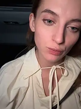 Snapshot of -AngelAri- chatting on March 6, 2025, 9:03 am -AngelAri- online show from March 6, 2025, 9:03 am