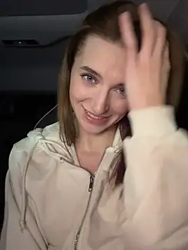 Snapshot of -AngelAri- chatting on March 13, 2025, 9:21 am -AngelAri- online show from March 13, 2025, 9:21 am