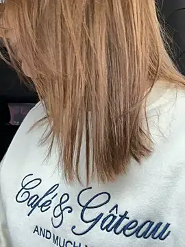 Snapshot of -AngelAri- chatting on March 20, 2025, 9:04 am -AngelAri- online show from March 20, 2025, 9:04 am