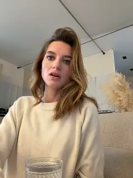 Snapshot of -AngelAri- chatting on October 30, 2025, 9:11 am -AngelAri- online show from October 30, 2025, 9:11 am