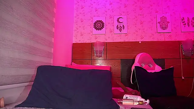 Snapshot of mssburbuja chatting on January 31, 2025, 6:13 am mssburbuja online show from January 31, 2025, 6:13 am