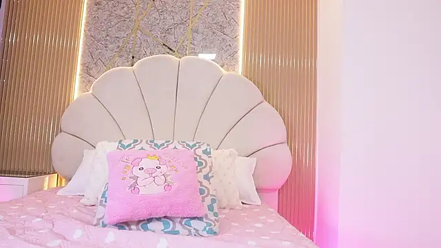 Snapshot of mssburbuja chatting on November 7, 2025, 3:06 am mssburbuja online show from November 7, 2025, 3:06 am