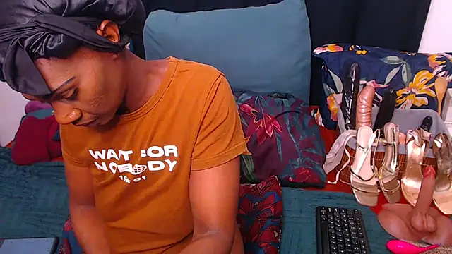 sexybootylicious online show from July 17, 2026, 11:39 am