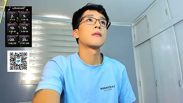 tom Howard online show from September 23, 2025, 2:42 pm