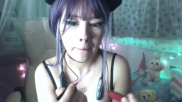 Snapshot of Haru_Queenn chatting on February 6, 2025, 7:56 am Haru Queenn online show from February 6, 2025, 7:56 am