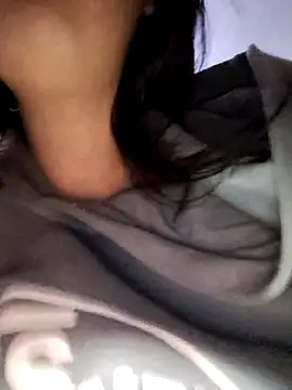 Snapshot of Haru_Queenn chatting on March 22, 2025, 2:37 am Haru Queenn online show from March 22, 2025, 2:37 am