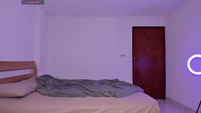 Snapshot of MitchellXD chatting on January 5, 2025, 12:10 pm MitchellXD online show from January 5, 2025, 12:10 pm