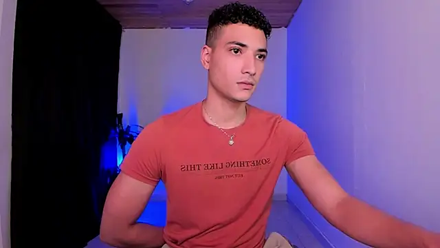 Snapshot of MitchellXD chatting on December 15, 2025, 1:21 am MitchellXD online show from December 15, 2025, 1:21 am