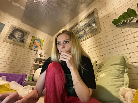 Angel girllovemy online show from February 4, 2025, 5:12 pm